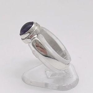 Women’s Sterling Silver Amethyst Cabochon Band